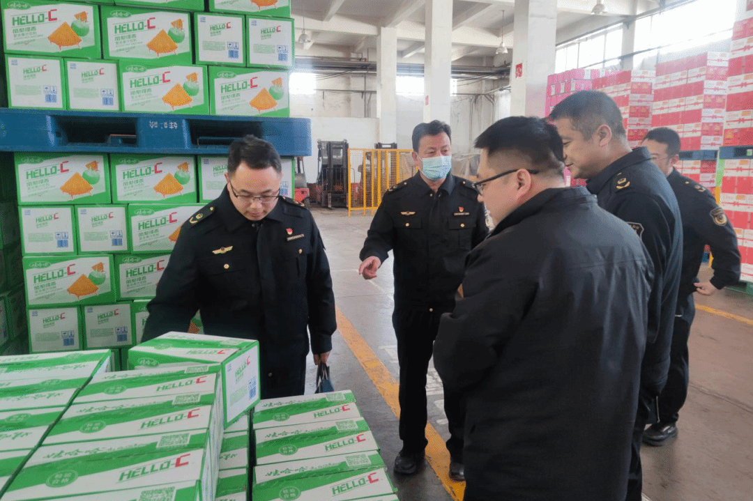 天水市市场监管局开展春节前食用农产品批发市场食品安全督查检查